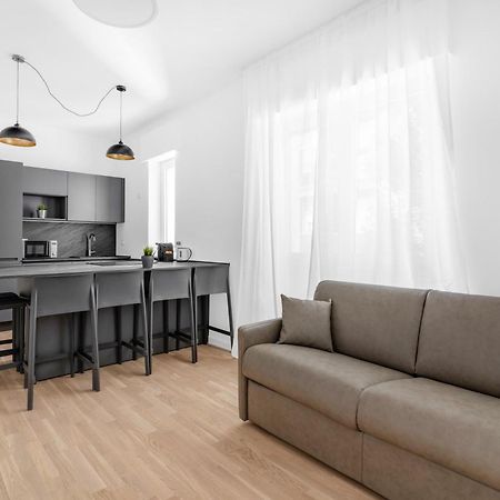 Mi Casa - Appartamento In Ponte Nuovo Mediolan Zewnętrze zdjęcie