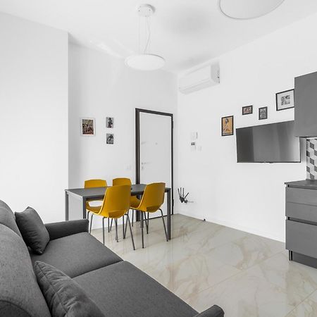 Mi Casa - Appartamento In Ponte Nuovo Mediolan Zewnętrze zdjęcie