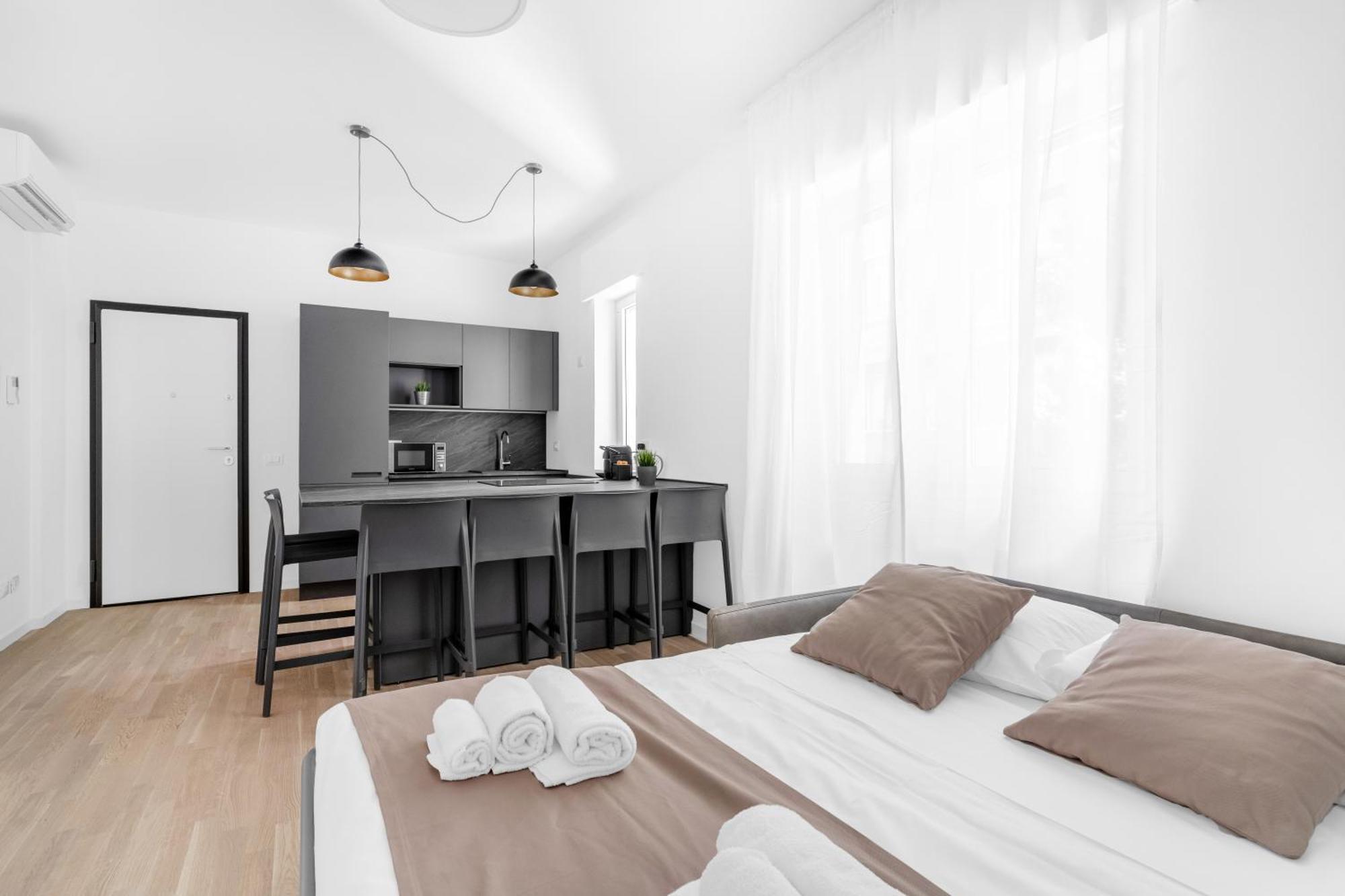 Mi Casa - Appartamento In Ponte Nuovo Mediolan Zewnętrze zdjęcie