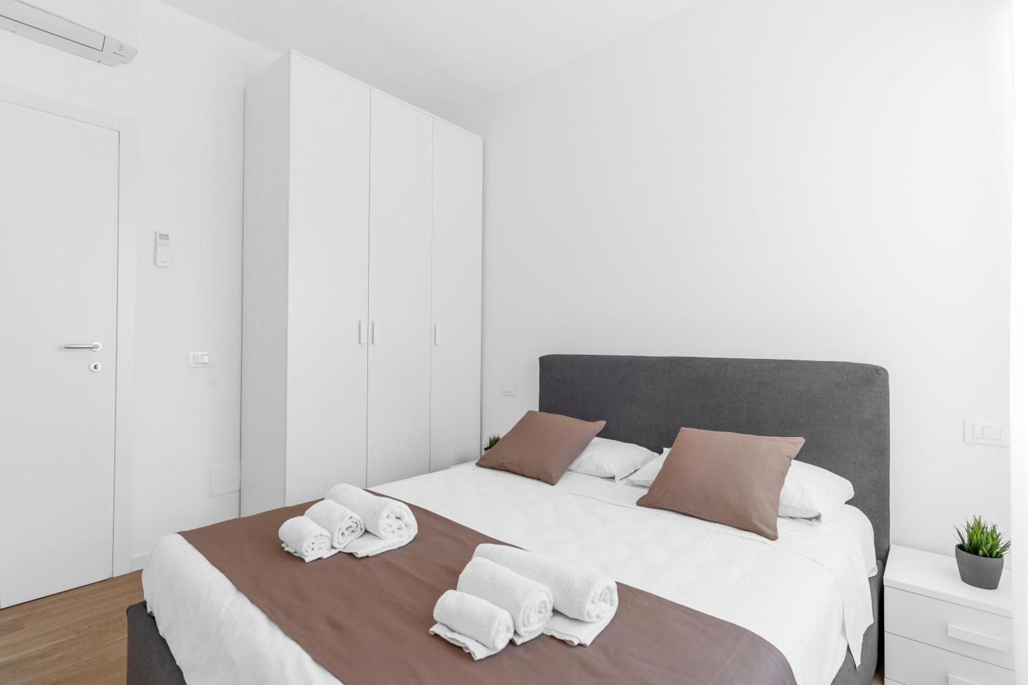 Mi Casa - Appartamento In Ponte Nuovo Mediolan Zewnętrze zdjęcie